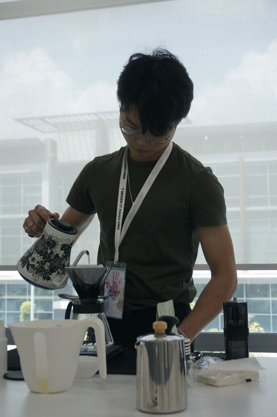 "Hands-Free" Pour-Over Contest