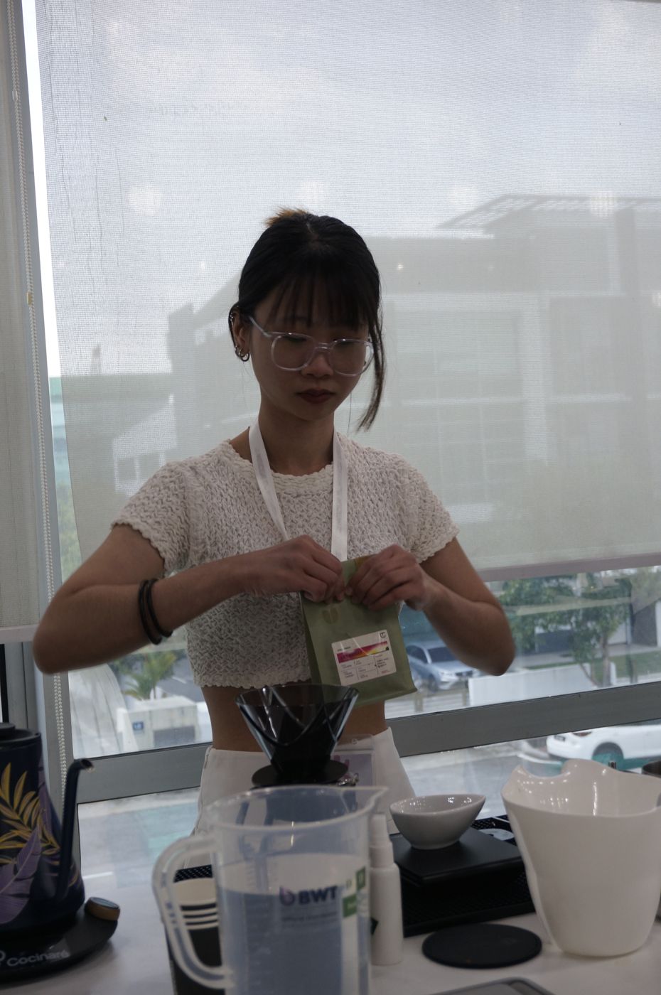 "Hands-Free" Pour-Over Contest